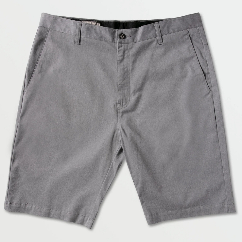 Volcom Men's size 38 Gray Shorts AC-1509